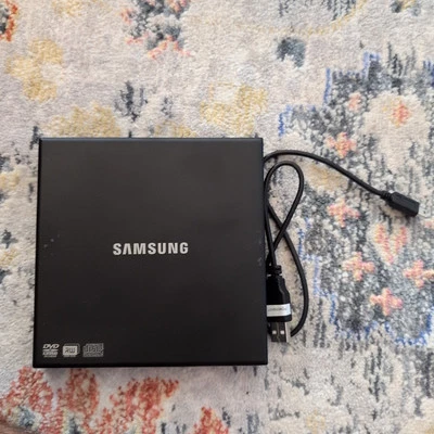 Samsung External DVD Writer Model SE-S084 Black with USB cord - Image 1 of 3