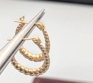 14 Karat Gelbgold strukturierte Twist Oval 15 x 19 mm Creolen ~ 0,8 g - Bild 1 von 4