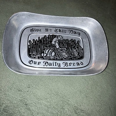 Металлический хлебный поднос Wilton Armetale «Хлеб наш насущный дай нам в этот день» НОВЫЙ - Изображение 1 из 3