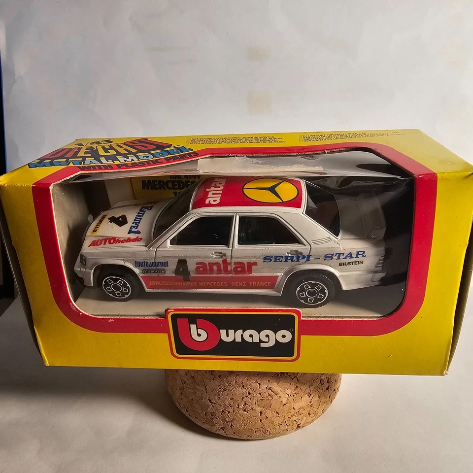 DE COLECCIÓN - BBURAGO - MERCEDES BENZ 190 E - BLANCO - MODELO DIECAST - SIN USAR, EN CAJA - 1:43 Foto 1 de 1