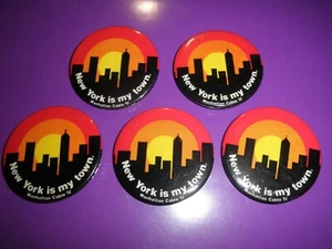 Lot of 5 - "New York Is My Town" buttons Manhattan Cable TV (Spectrum) NMT cond. - Picture 1 of 1
