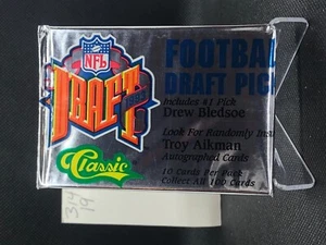 1993 Classic NFL DRAFT PICKS FOOTBALL Wax Pack - Single Pack (1) - Picture 1 of 2