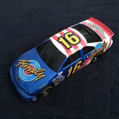 1994 RACING CHAMPIONS TED MUSGRAVE #16 FAMILY CHANNEL 1:24 NASCAR DIECAST BANK - Image 1 of 4