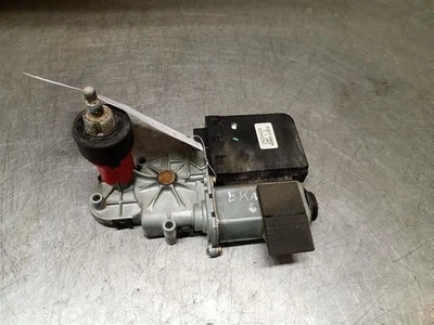Rear Wiper Motor from 2002 Chevrolet Tahoe 9539583 - Image 1 of 4