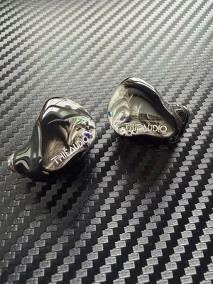 Thieaudio Monarch MK III MINT Condition - Image 1 of 4