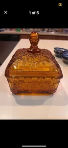 Plato de caramelo con patas cubiertas colmena miel abeja miel vidrio Indiana vintage excelente - Imagen 1 de 5