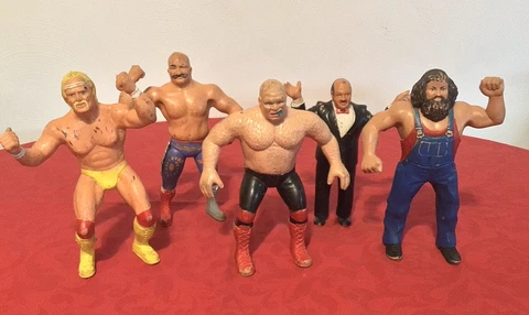 5 WWF WWE Titan LJN Figures Hulk Hogan Iron Sheik George Animal Steele Mean Gene Cover