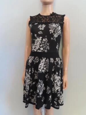 RED VALENTINO Black/Ecru Floral Print Sleeveless Dress Size 40 or US 4 - Image 1 of 4