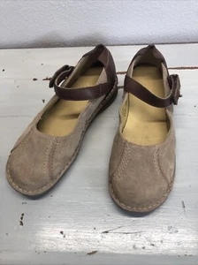 Vintage Doc Martens Shoes Women’s 9M Brown Suede Leather Hook & Loop Mary Jane - Picture 1 of 16