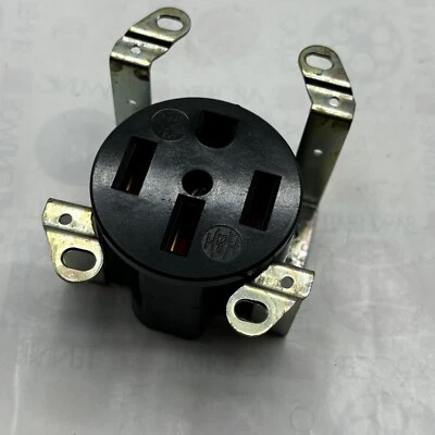 Toma de corriente Arrow Hart 5754 Especificación Grado 3 polos 4 cables 50A 125/250V Foto 1 de 4