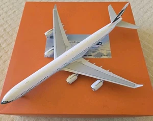 1:200 Airbus A340-600 Cathay Pacific B-HQB JC Wings - Picture 1 of 4