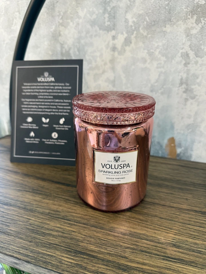 VELA DE VIDRIO VOLUSPA rosa brillante 18 oz ¡NUEVA! Tiempo de combustión de 100 horas Foto 1 de 3