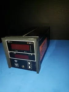 PROCESS CONTOL EQUIPMENT TEMP CONTROLLER 2001-40201 - Picture 1 of 7