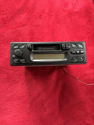 Mercedes Audio 5  Panasonic Kassettenradio für Mercedes Youngtimer Autoradio - Bild 1 von 4
