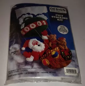 Design Works SANTA IN HOT AIR BALLOON Felt Stocking KIT NEW SEALED Christmas - Picture 1 of 1