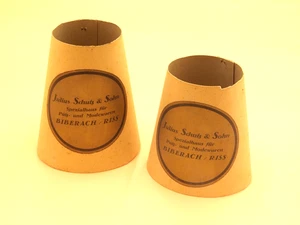 Konvolut aus 2 Hutständern Julius Schutz & Sohn Biberach, ca. 16 bzw ca. 15 cm - Bild 1 von 8