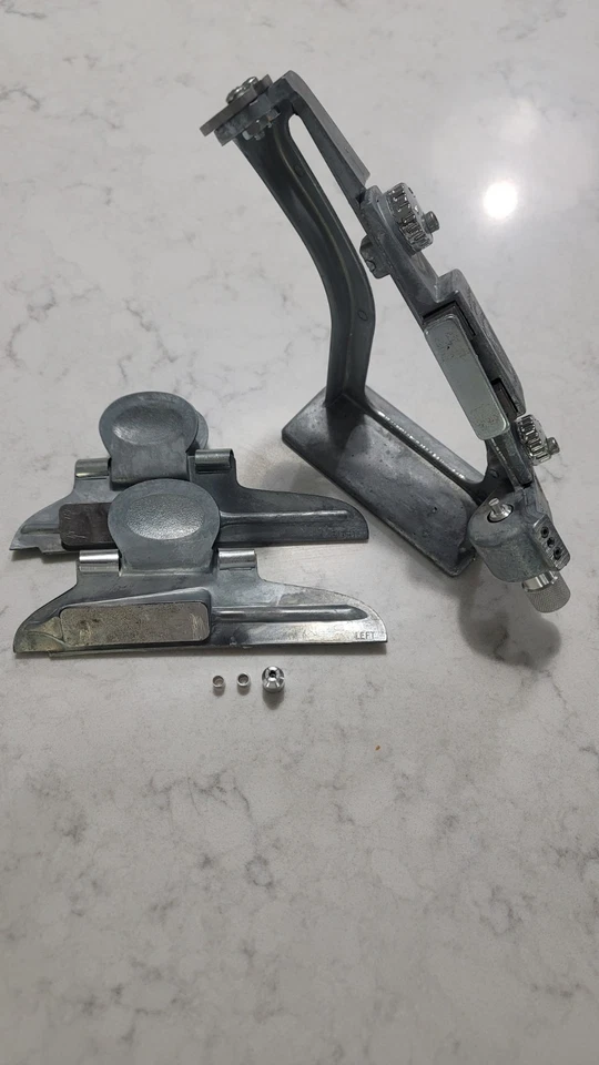 Bitzenburger Dial-O-Fletch Fletchmaster Jig with Right And Left Clamps - Image 1 of 4