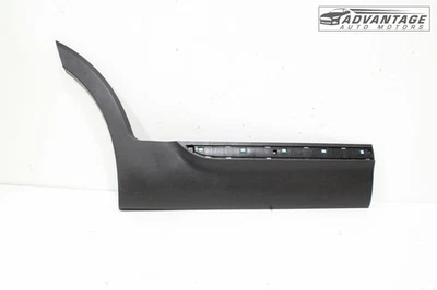 KIA TELLURIDE 2020-2022 PANEL PUERTA LATERAL DERECHA CUBIERTA MOLDEADA INFERIOR OEM Foto 1 de 4