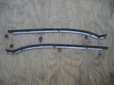 1954 1955 1956 BUICK CENTURY SPECIAL 2/DR HARDTOP QUARTER WINDOW BODY EDGE TRIM - Image 1 of 4