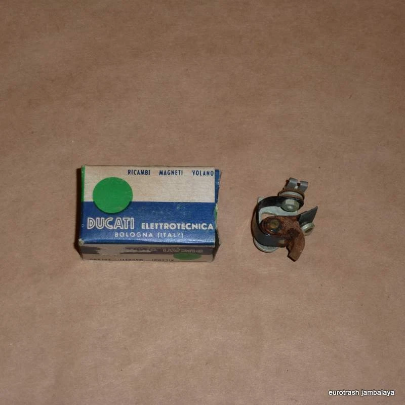 Nuevo de Lote Antiguo Ducati Points Contact Set Mountaineer Cadet Falcon 80 90 100 2 Tiempos Foto 1 de 1