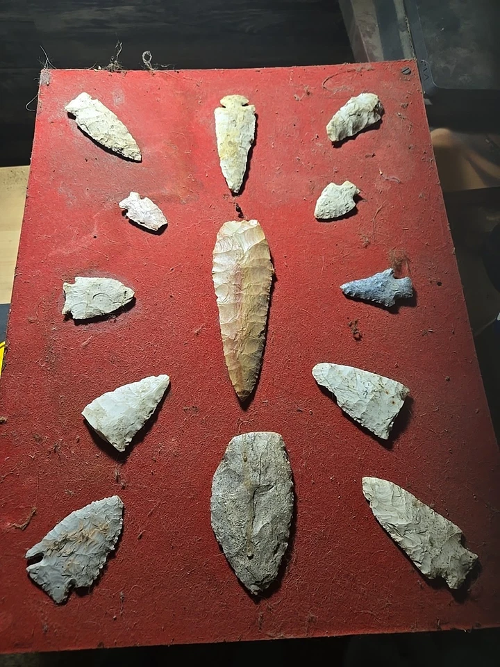 Colección Punta de Flecha Foto 1 de 1