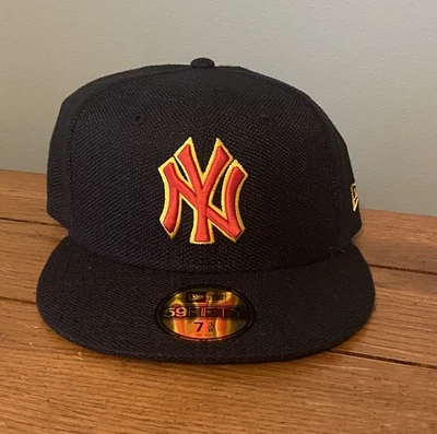 New Era 59FIFTY New York Yankees Hemp Black/Red Fitted Hat Men’s Size 7 3/8 - Image 1 of 4