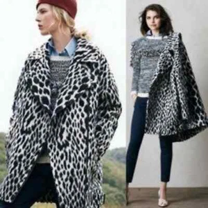 Banana Republic Snow Coat Women Extra Small Leopard Cocoon Side Zipper Italian - Picture 1 of 10