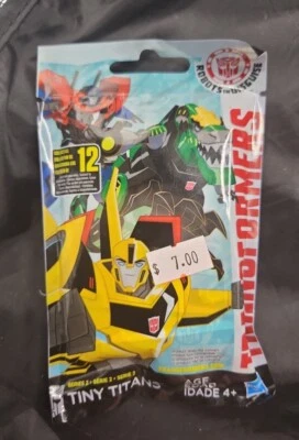 Tiny Titans - Hasbro Marvel Universe Sealed - Image 1 of 2