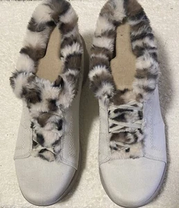 Zapatos cómodos sin cordones Bzees gris claro con estampado animal talla 10W - Imagen 1 de 5