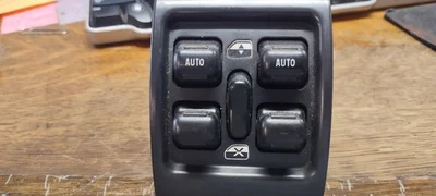 Interruptor de puerta delantera del conductor cerradura del conductor se adapta a 01-10 PT CRUISER 300032 Foto 1 de 4