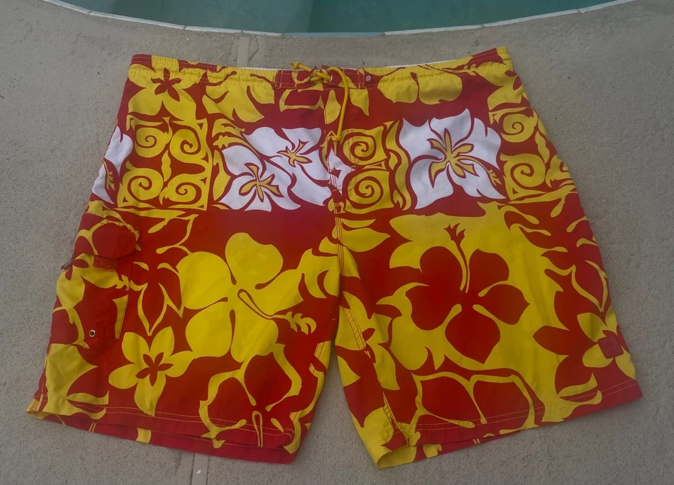OP DE COLECCIÓN Bañador Pantalones Cortos Color Brillante Hawaiano Floral Rojo y Amarillo GRANDE Para Hombre Foto 1 de 4