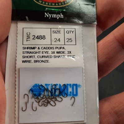Ganchos Tiemco TMC #2488 talla 24 ganchos curvos en seco Pupa mosca atar ganchos código 51 Foto 1 de 3