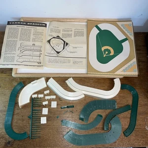 Vintage New York Yankee Stadium Model Kit MDK Inc - Bild 1 von 7