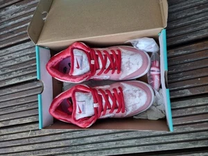 Strangelove SB Dunk Low UK9 DS OG All - Picture 1 of 5