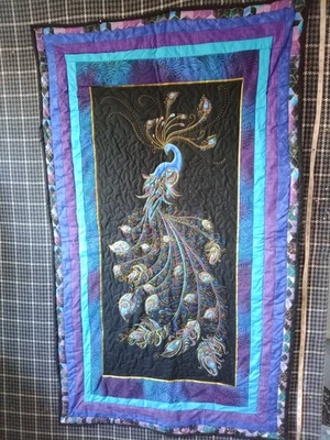 Edredón de retazos hecho a mano panel de pavo real negro púrpura azul 40" x 45" - Imagen 1 de 2