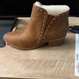 Mia Dawsyn Women's Ankle Bootie Brown Faux Suede Studded Size 7 - Picture 1 of 6