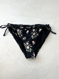 Urban Outfitters Out From Under Floral Print Bikini Bottoms. Black/Pink. Medium. - Picture 1 of 4