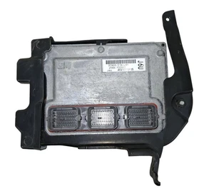 Honda HR-V Engine Control Module ECM OEM 3782051ML81 LX 2019 - Bild 1 von 21