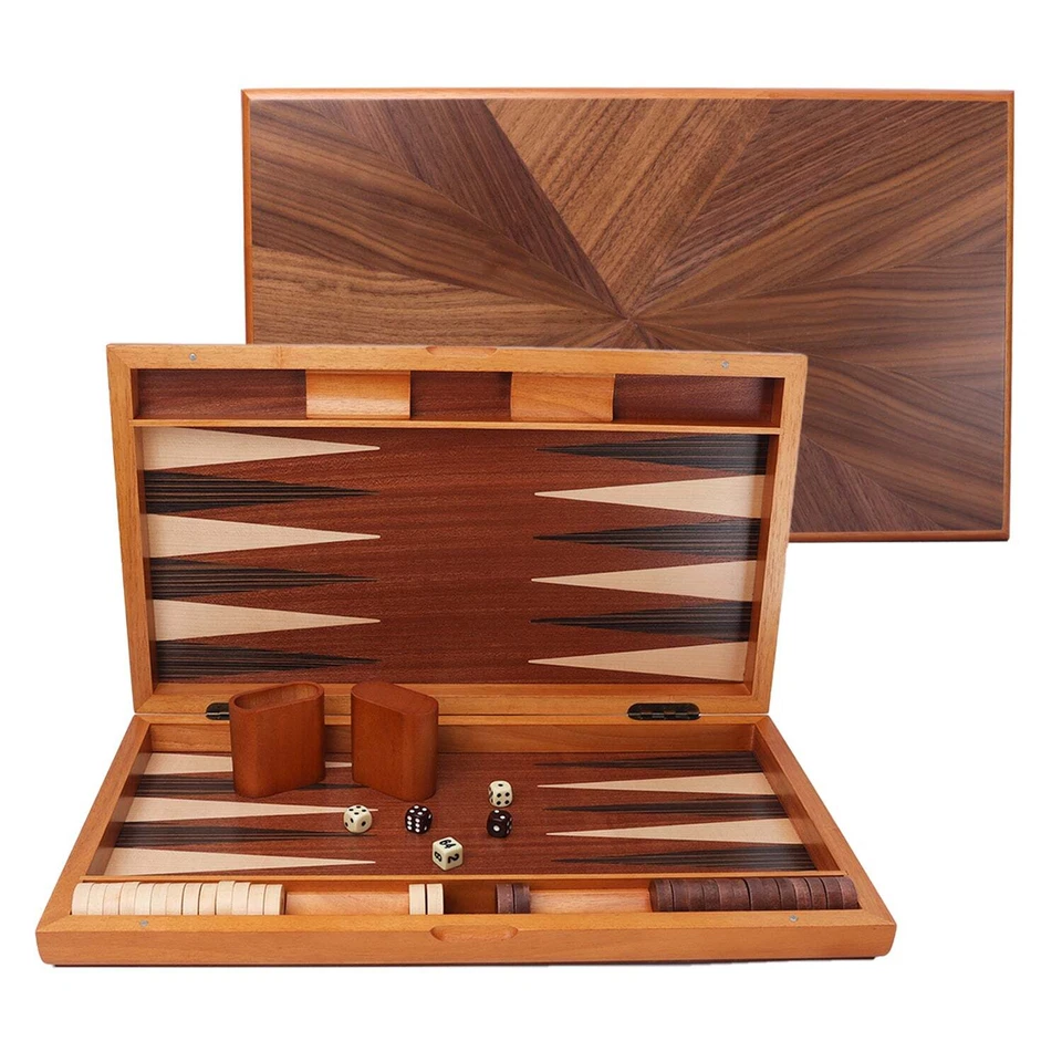Juego de mesa clásico de backgammon de madera grande de 21". Tablero de enfoque con incrustación con pieza de juego Foto 1 de 4
