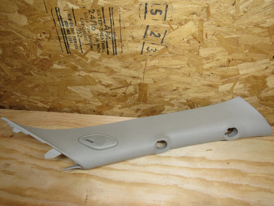 GMC Yukon Sierra Silverado Tahoe 2007-14 pasajero derecho panel de ajuste de un pilar Foto 1 de 4