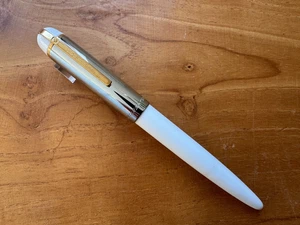 Wahl - Eversharp Skyliner "50" White/Chrome GT Fountain Pen 14K Nib (No Box) - Foto 1 di 13