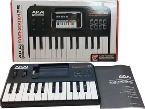 Controlador de teclado portátil AKAI SynthStation 25 - parcialmente probado - Imagen 1 de 14