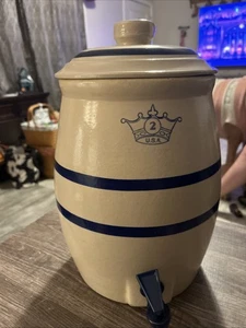 Vintage Robinson Ransbottom 2 Gallon Stoneware Water Jug Chip On Lid - Picture 1 of 12