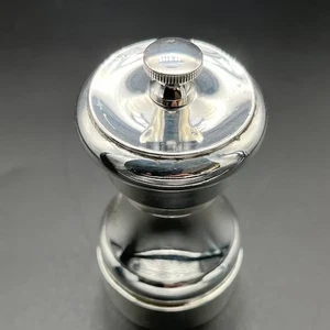 Vintage HM Silver Pepper Mill / Pot - William Suckling Ltd - Birmingham 1959 - Picture 1 of 6