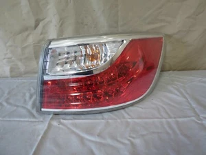 ✅ 10 11 12 2010-2012 Mazda CX9 CX-9 OUTER Tail Light Lamp Right PASSENGER OEM - Picture 1 of 6