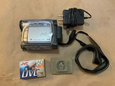 JVC MiniDV GR-D250U Camcorder 25x Zoom Optical Lens Cap Blank New Cass. Tape - Image 1 of 4