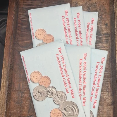 1994 Mint Set in Envelope - Image 1 of 4