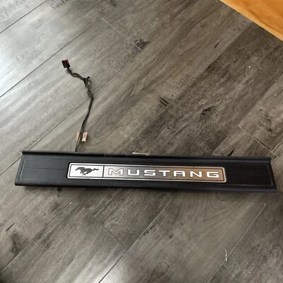 15 16 17 18 19 20 21 22 23 FORD MUSTANG GT DOOR SILL SCUFF PLATE TRIM COVER OEM - Image 1 of 4