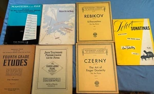 Lot 7 Piano Books with exercises and songs Classical music, begining-intermed - Picture 1 of 3