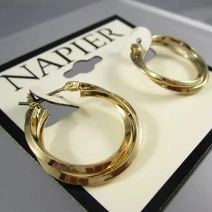 NAPIER moderne hochpolierte Gold-Creolen mit Kreuz 0,85 Zoll ** NEU! - Bild 1 von 3